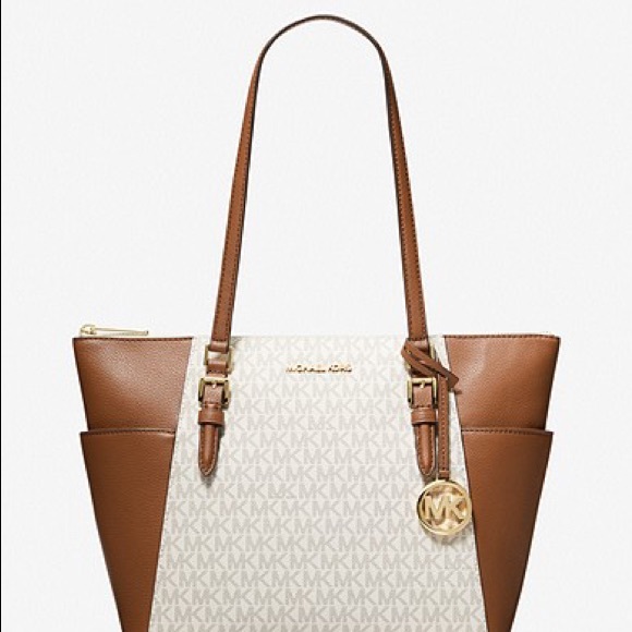 Michael Kors Bundle - Picture 5 of 5